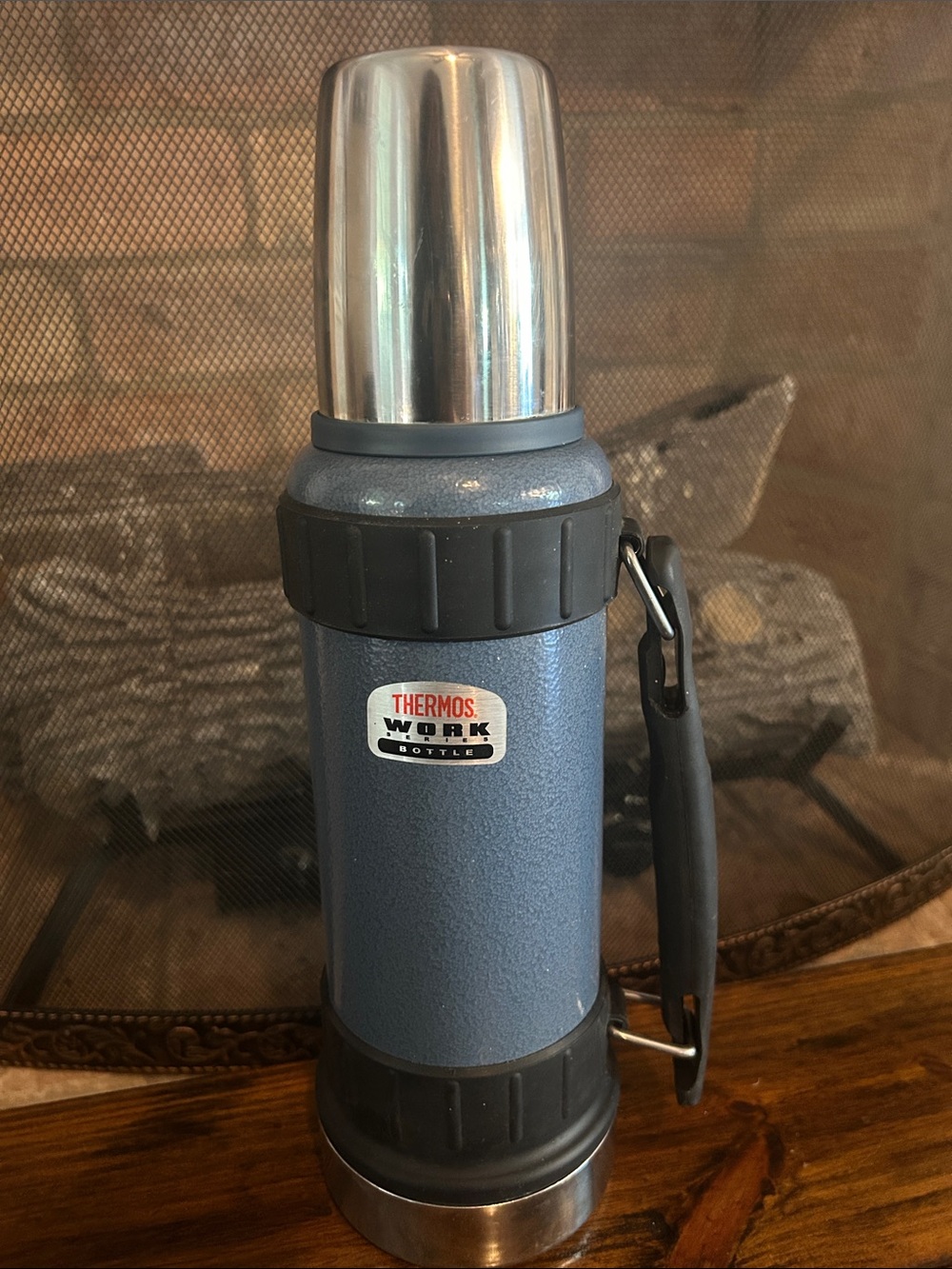 Vintage Thermos Works Series
Insulated Gun Metal Blue Bottle
2520T2B Thermax